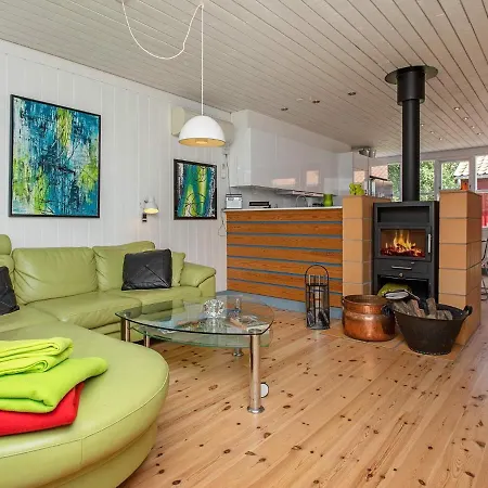 4 Star Holiday In V Ggerl Se